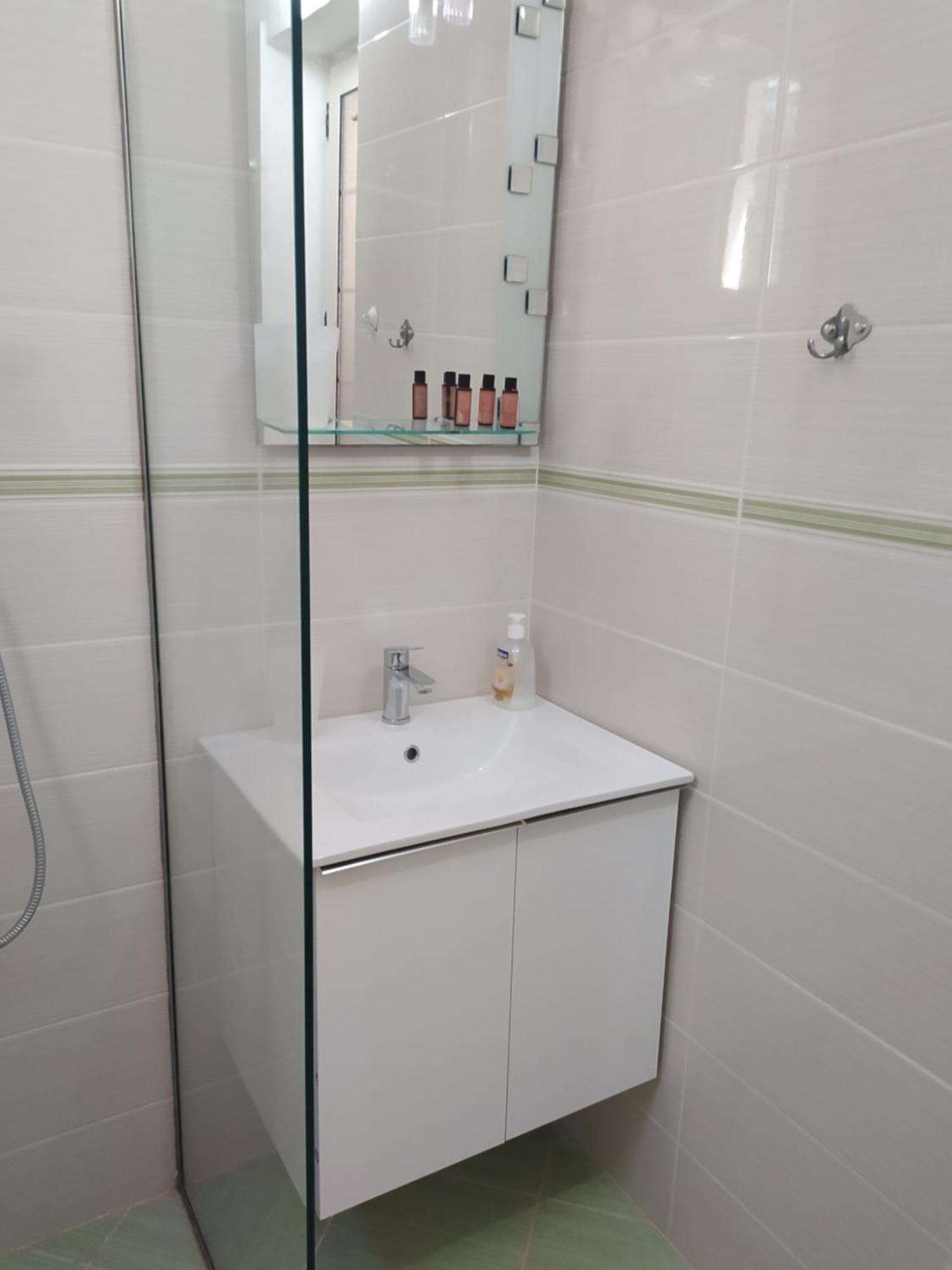 Retzos Rooms Himare Exterior foto
